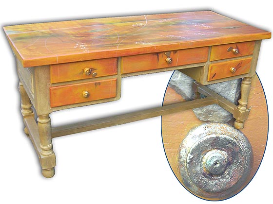 meuble peint : bureau ancien